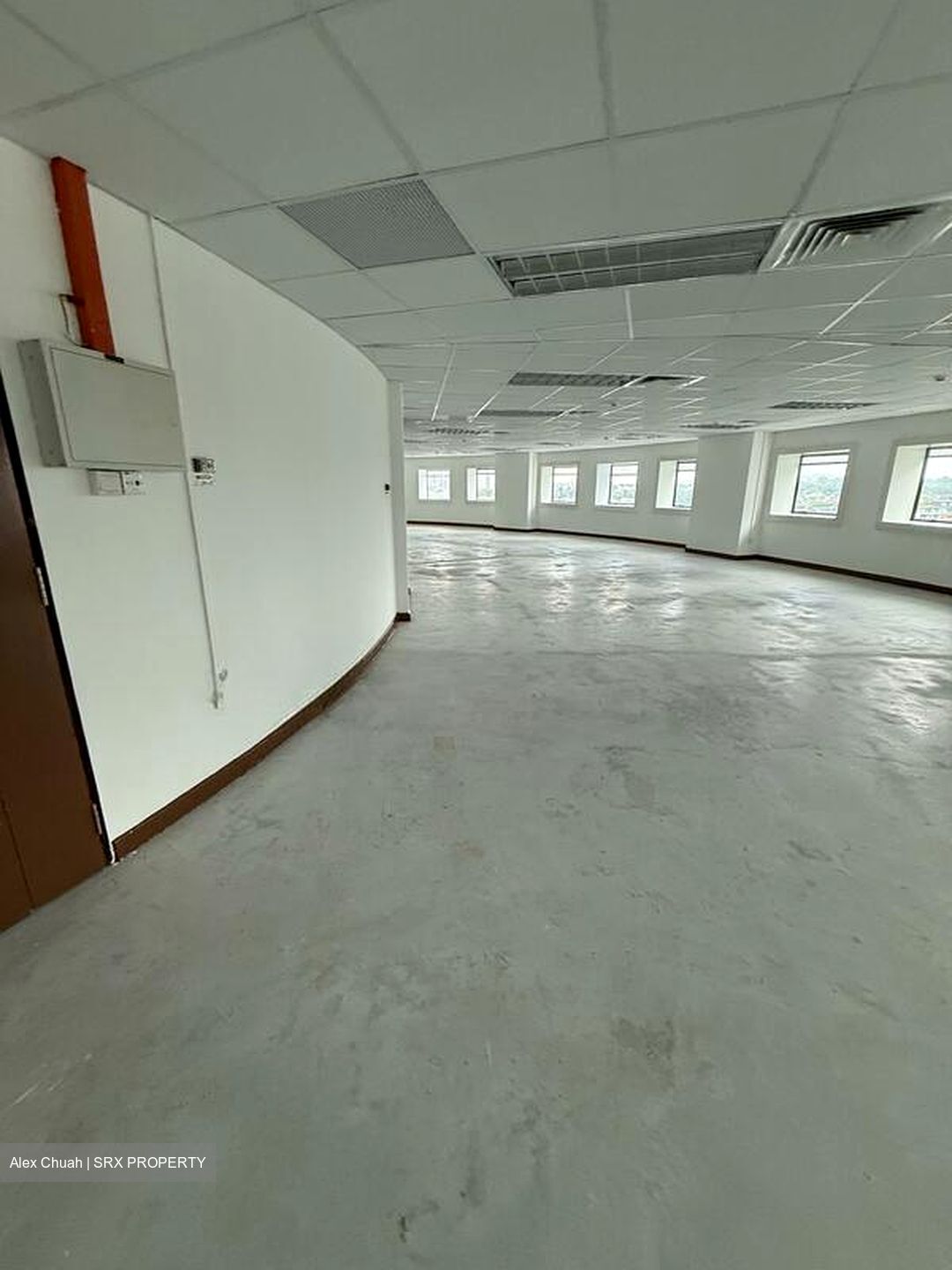 Goldhill Plaza (D11), Office #581155301